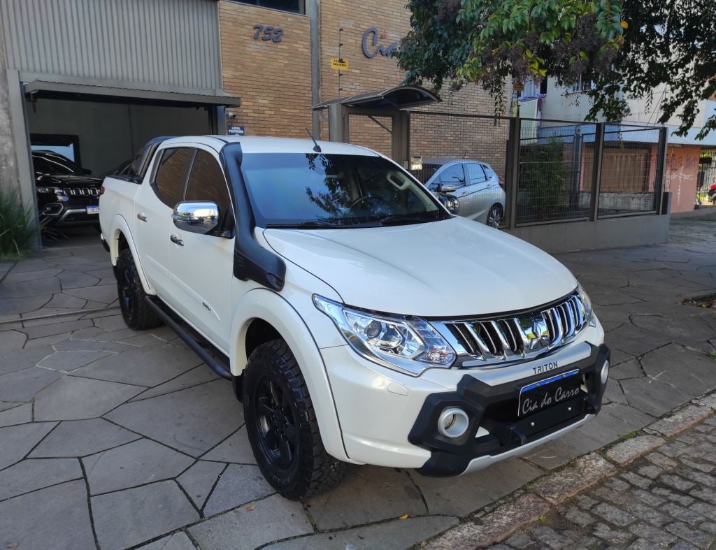 Mitsubishi L200 Triton Sport HPE top Diesel - foto 1
